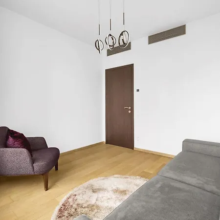 Apartment Sky Park's Modern *