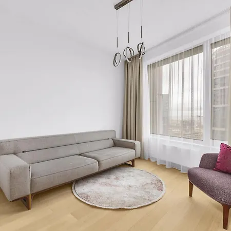 Apartment Sky Park's Modern Pressburg